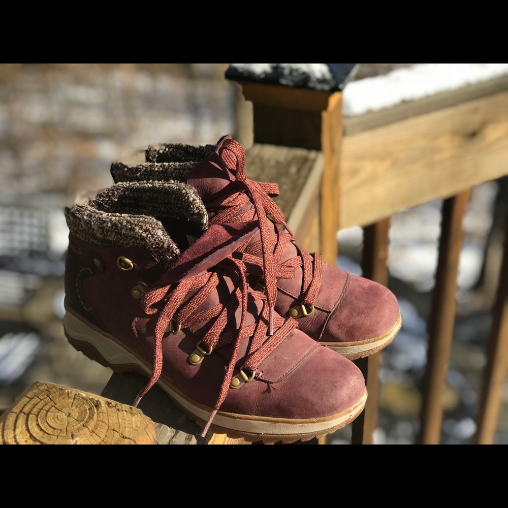 Wine Merrell Shoes SOLD